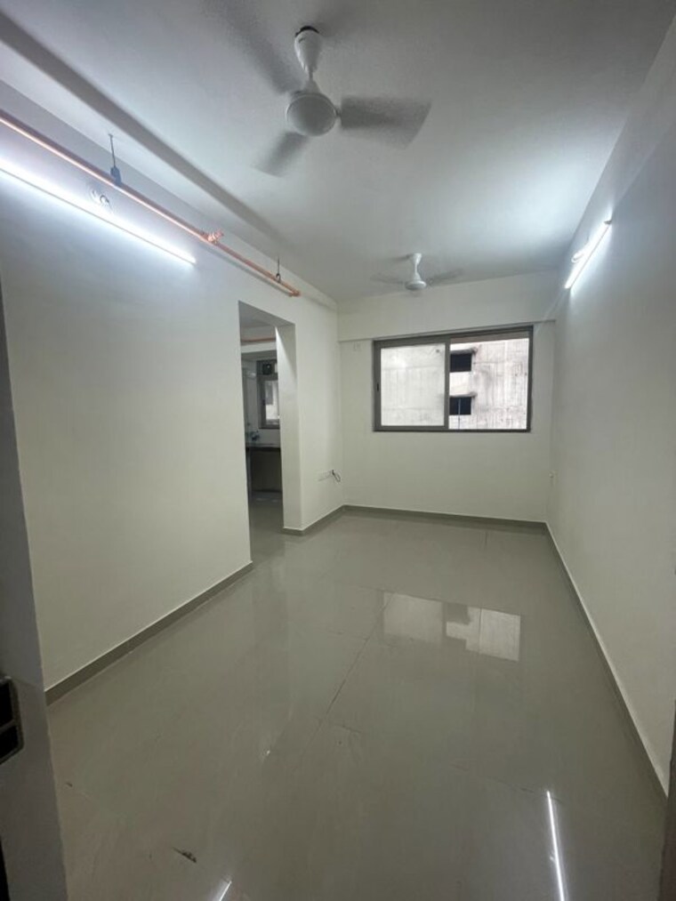 Room, satellite-garden 1 Bedroom 320 Sq.Ft. Apartment In Goregaon East Mumbai 10410224