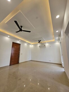 3.5 BHK + Servant Room Apartment For Rent in Emaar Emerald Estate