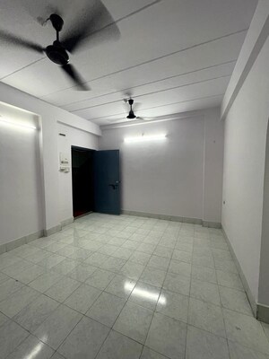 2 BHK Apartment For Rent in Dindoshi Mahad Complex, Goregaon East