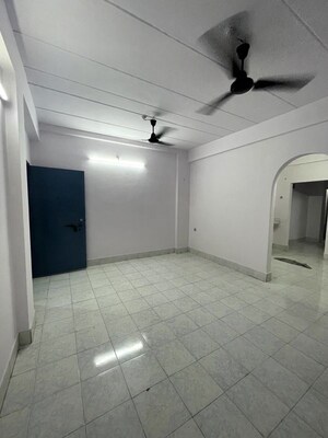 Room in 2 BHK Apartment at Dindoshi Mahad Complex, Goregaon East – for Rent