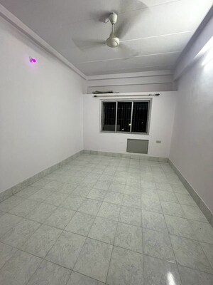 Room in 2 BHK Apartment at Dindoshi Mahad Complex, Goregaon East – for Rent