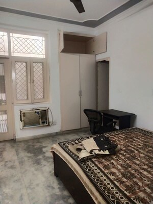 Living Room in 2.5 BHK Villa at Sector 55 – for Rent