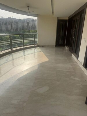 Room in 5 BHK Apartment at Ambience Caitriona, Sector 24 – for Rent