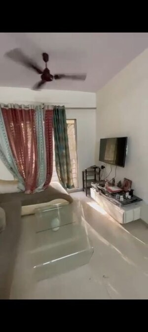 3 BHK Apartment For Rent in Bindra Complex, Andheri East