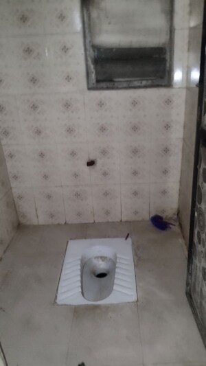 Bathroom in 1 RK Apartment at Om Shiv Samarth CHS Dombivli West, Dombivli West – for Rent