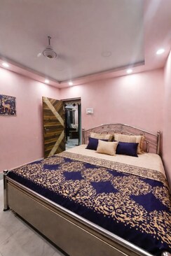 2 BHK + Pooja Room Apartment For Rent in Sheikh Sarai