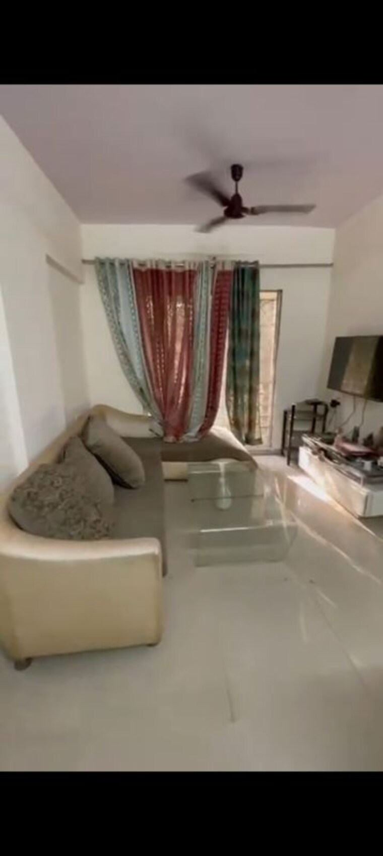 Living Room, accord-bindra-one 3 Bedroom 1100 Sq.Ft. Apartment In Andheri East Mumbai 10410313