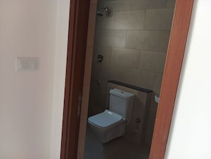 Bathroom in 1 BHK Apartment at Prestige Primrose Hills, Banashankari 6th Stage – for Rent