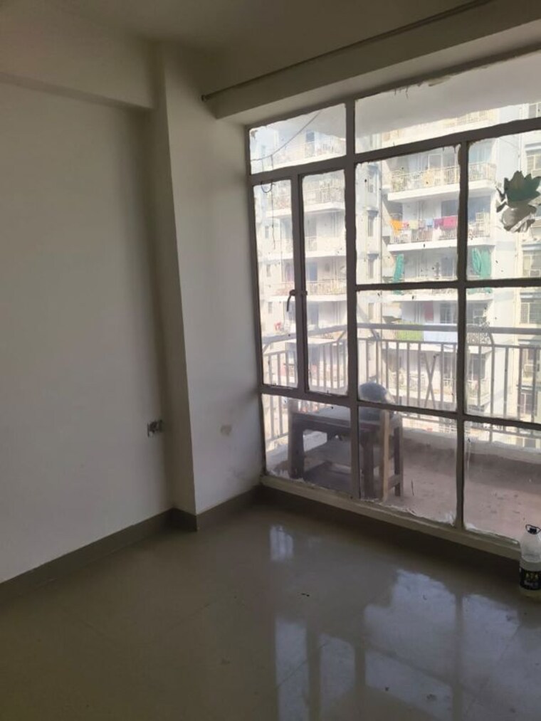 Balcony, smart-world-orchard 2.5 Bedroom 1200 Sq.Ft. Builder Floor In Sector 61 Gurgaon 10410339