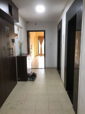 Building Lobby in 1.5 BHK Apartment at Vastu Shanti, Andheri East – for Rent