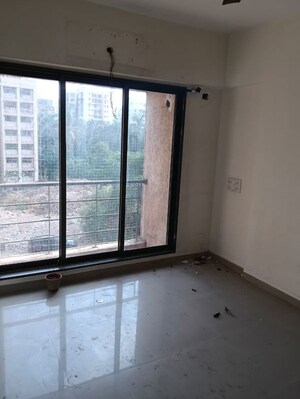 Room in 1.5 BHK Apartment at Vastu Shanti, Andheri East – for Rent