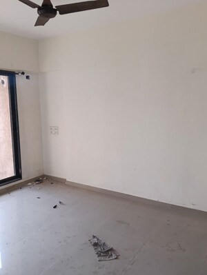 Room in 1.5 BHK Apartment at Vastu Shanti, Andheri East – for Rent