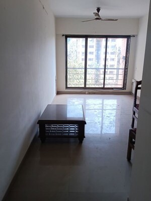 Room in 1.5 BHK Apartment at Vastu Shanti, Andheri East – for Rent