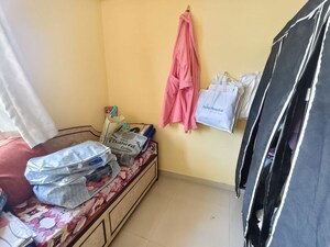 Bedroom in 1.5 BHK Apartment at Green Square, Kasarvadavali – for Rent