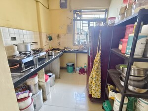 Team Area in 1.5 BHK Apartment at Green Square, Kasarvadavali – for Rent