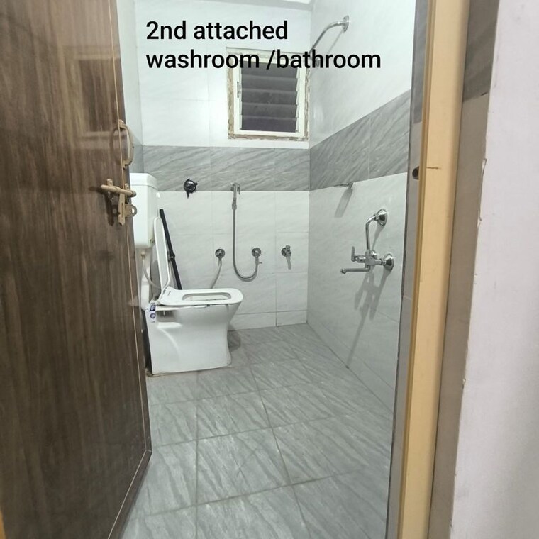Bathroom, satellite 2 Bedroom 350 Sq.Ft. Apartment In Satellite Ahmedabad 10410352