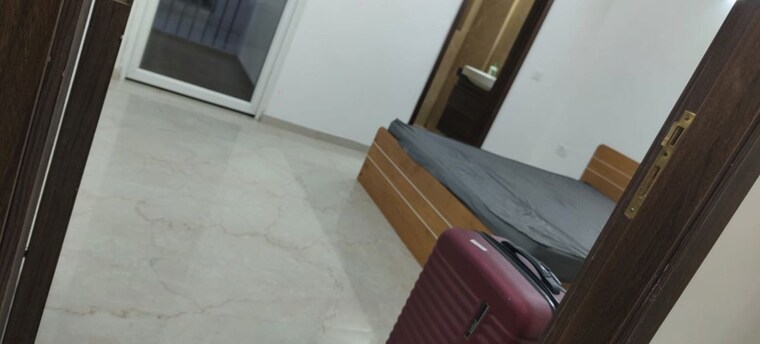undefined, smart-world-orchard 2.5 Bedroom 1200 Sq.Ft. Builder Floor In Sector 61 Gurgaon 10410374