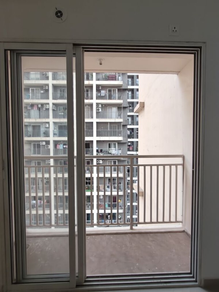 Balcony, puranik-grand-central 1 Bedroom 425 Sq.Ft. Apartment In Vartak Nagar Thane 10410380