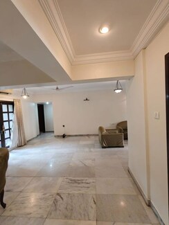 4 BHK + Servant Room,Extra Room Apartment For Rent in Prabhadevi CHS