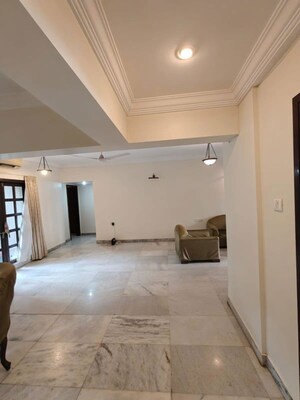 4 BHK Apartment For Rent in Prabhadevi CHS, Prabhadevi