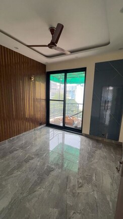 3 BHK + Servant Room Builder Floor For Sale in Sector 14