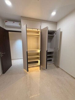4 BHK Apartment For Rent in Kalpataru Magnus