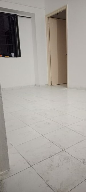 Room in 1 BHK Apartment at Dhanlaxmi Apartments Narayan Peth, Narayan Peth – for Sale