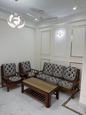 Living Room in 3 BHK Apartment at Malviya Nagar – for Rent