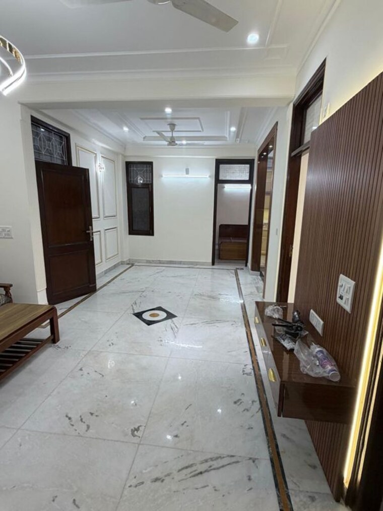 Room, malviya nagar 3 Bedroom 1250 Sq.Ft. Apartment In Malviya Nagar Delhi 10410463