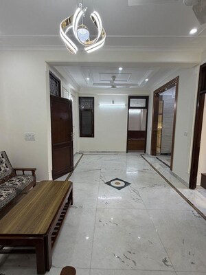 Room in 3 BHK Apartment at Malviya Nagar – for Rent