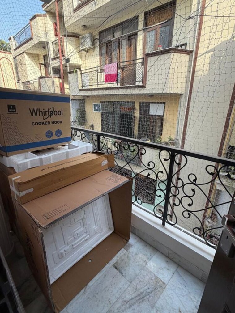 Kitchen, malviya nagar 3 Bedroom 1250 Sq.Ft. Apartment In Malviya Nagar Delhi 10410463