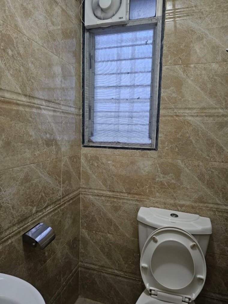 Bathroom, mahindra-antheia 2 Bedroom 658 Sq.Ft. Apartment In Pimpri Pune 10410464