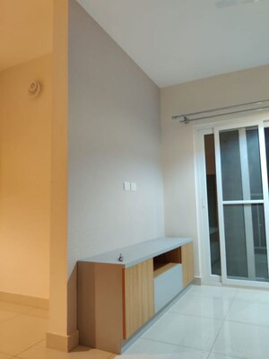 Room in  Apartment at Shriram Luxor, Hennur Road – for Rent