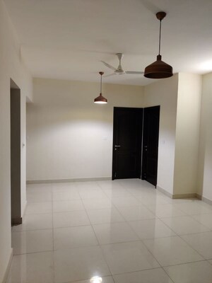 Room in  Apartment at Shriram Luxor, Hennur Road – for Rent