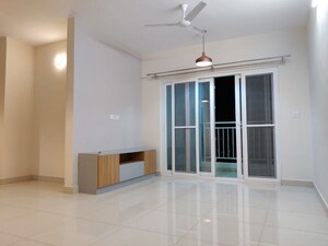 Room in  Apartment at Shriram Luxor, Hennur Road – for Rent