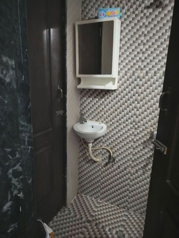 Bathroom, ganesha-sai-basera 1 Bedroom 700 Sq.Ft. Apartment In Ulwe Navi Mumbai 10410258