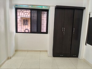 Room in 1 BHK Apartment at Shiv Parvati Society, Nerul – for Rent