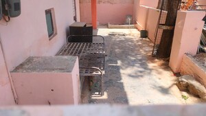 Living Room in 1.5 BHK Apartment at Satellite – for Rent