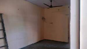 Room in 1.5 BHK Apartment at Satellite – for Rent