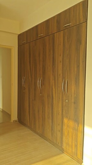 Furnished Amenities in 3.5 BHK Apartment at DLF Westend Heights New Town, Akshayanagar – for Rent