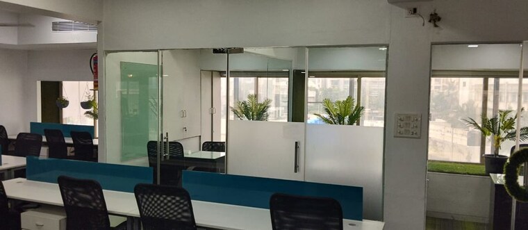 Team Area, marathon-nextgen-innova Commercial Office Space 700 Sq.Ft. In Lower Parel Mumbai 10410557