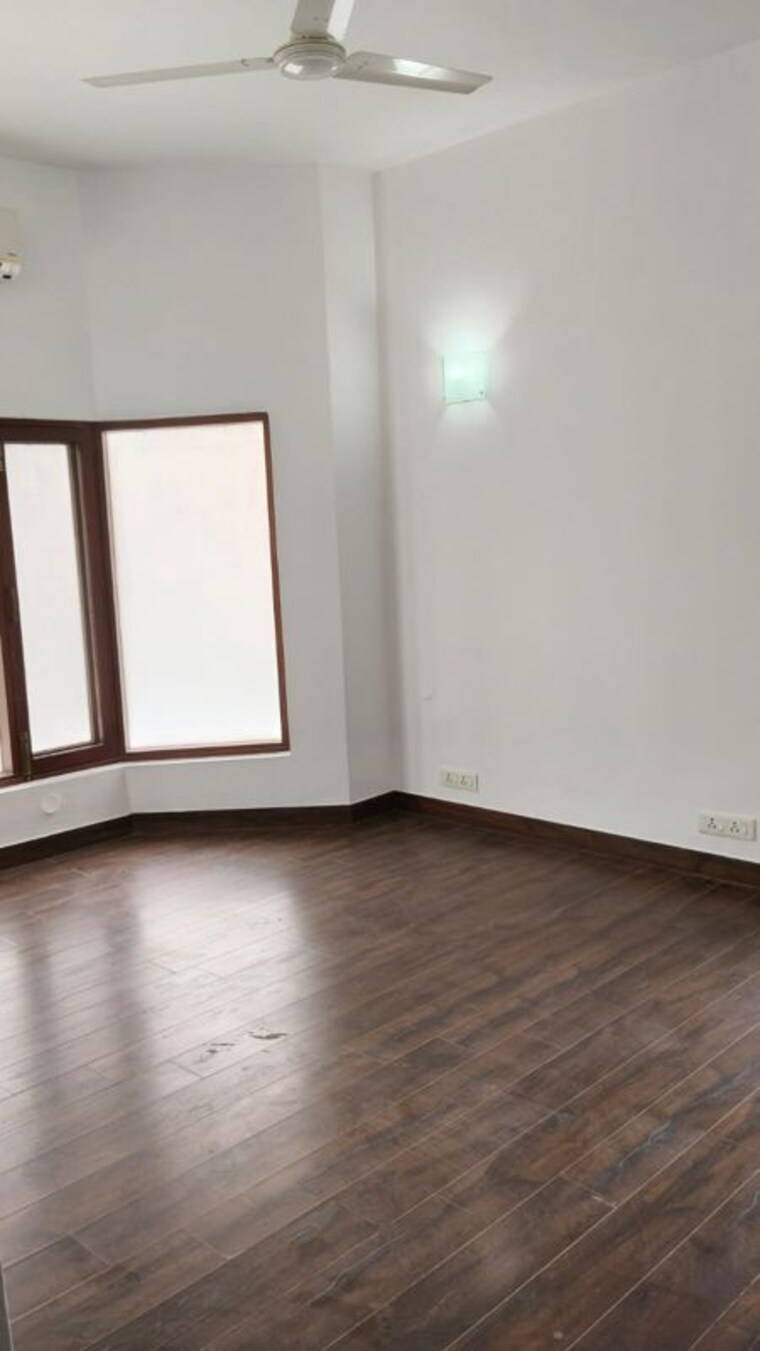 Room, vasant vihar 5 Bedroom 9000 Sq.Ft. Villa In Vasant Vihar Delhi 10410560