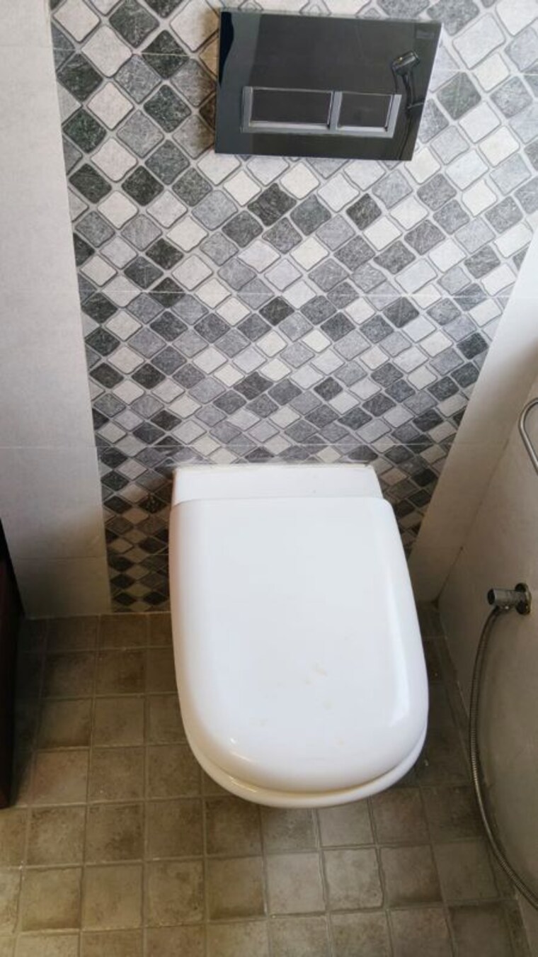 Bathroom, vasant vihar 5 Bedroom 9000 Sq.Ft. Villa In Vasant Vihar Delhi 10410560