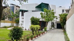 5 BHK + Pooja Room,Servant Room,Study Room,Extra Room,Store Room Villa For Rent in Vasant Vihar