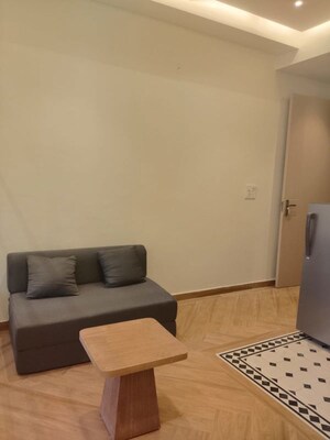 Bedroom in 1 BHK Apartment at Dlf Phase V – for Rent