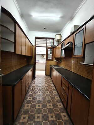 Kitchen in 2.5 BHK Builder Floor at Sushant Lok I – for Rent