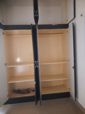 Furnished Amenities in 2.5 BHK Apartment at Adarsh Vihar, Sg Palya – for Rent