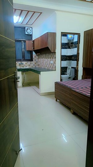 Kitchen in 1 RK Builder Floor at DLF Independent Floors, Dlf City Phase 3 – for Rent
