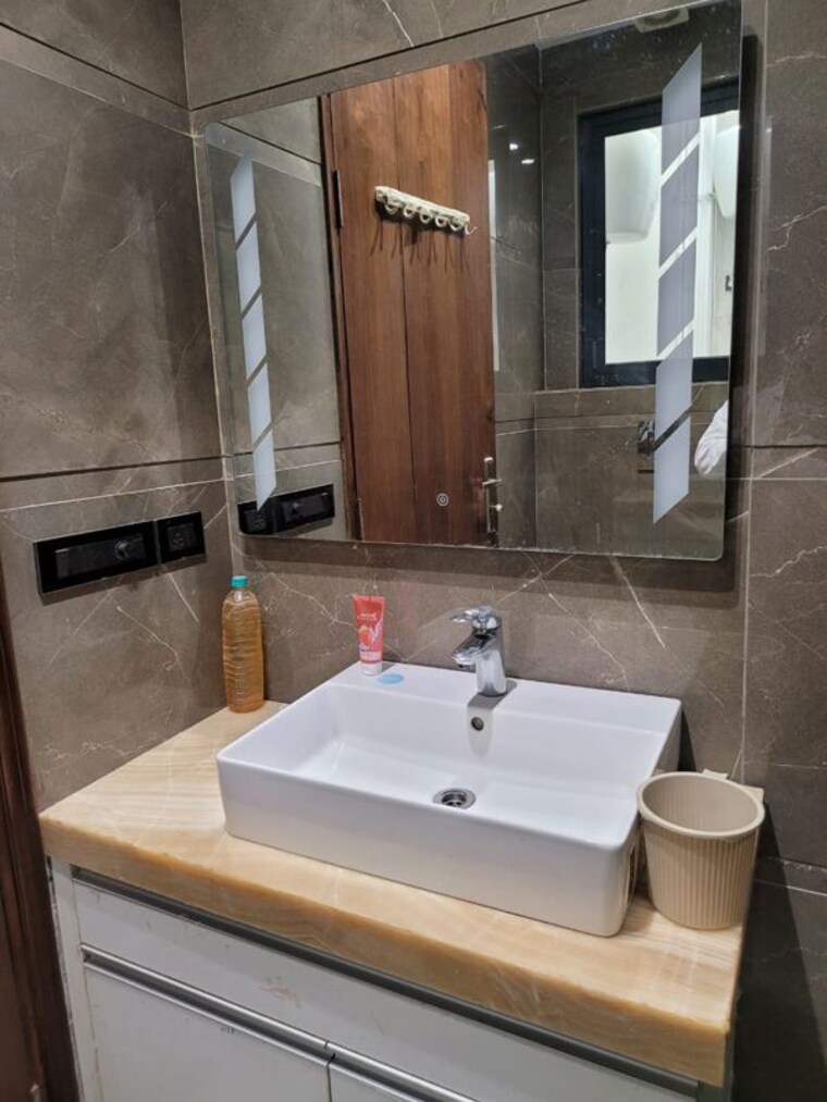 Bathroom, sector 43 1 Bedroom 895 Sq.Ft. Builder Floor In Sector 43 Gurgaon 10410613