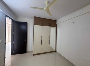 Room in 3 BHK Apartment at Saritha Serene, Gunjur – for Rent